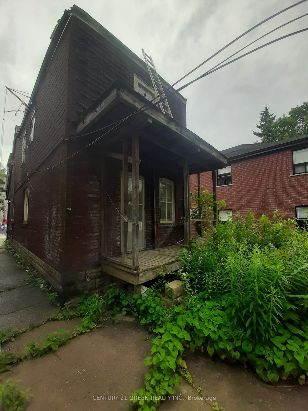 Photo of 384 Coxwell Avenue, Toronto, ON M4L 3B7 (MLS # E13708344)