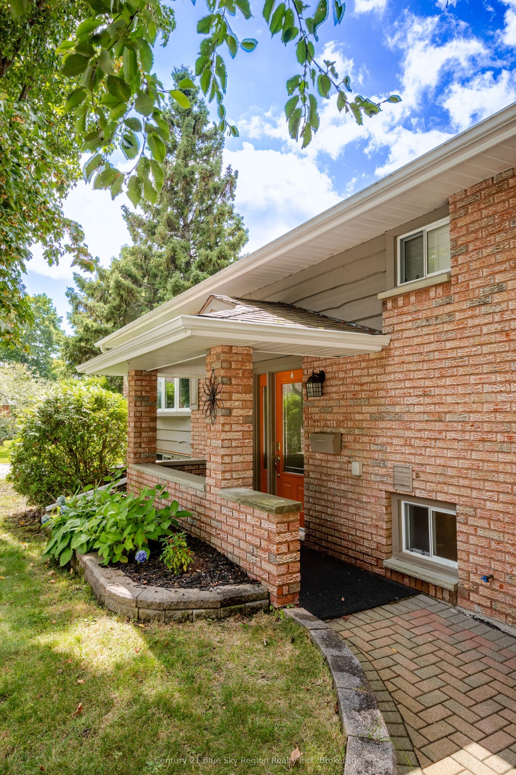 Photo of 29 Carriage Crescent, North Bay, ON P1C 1G5 (MLS # X13719740)