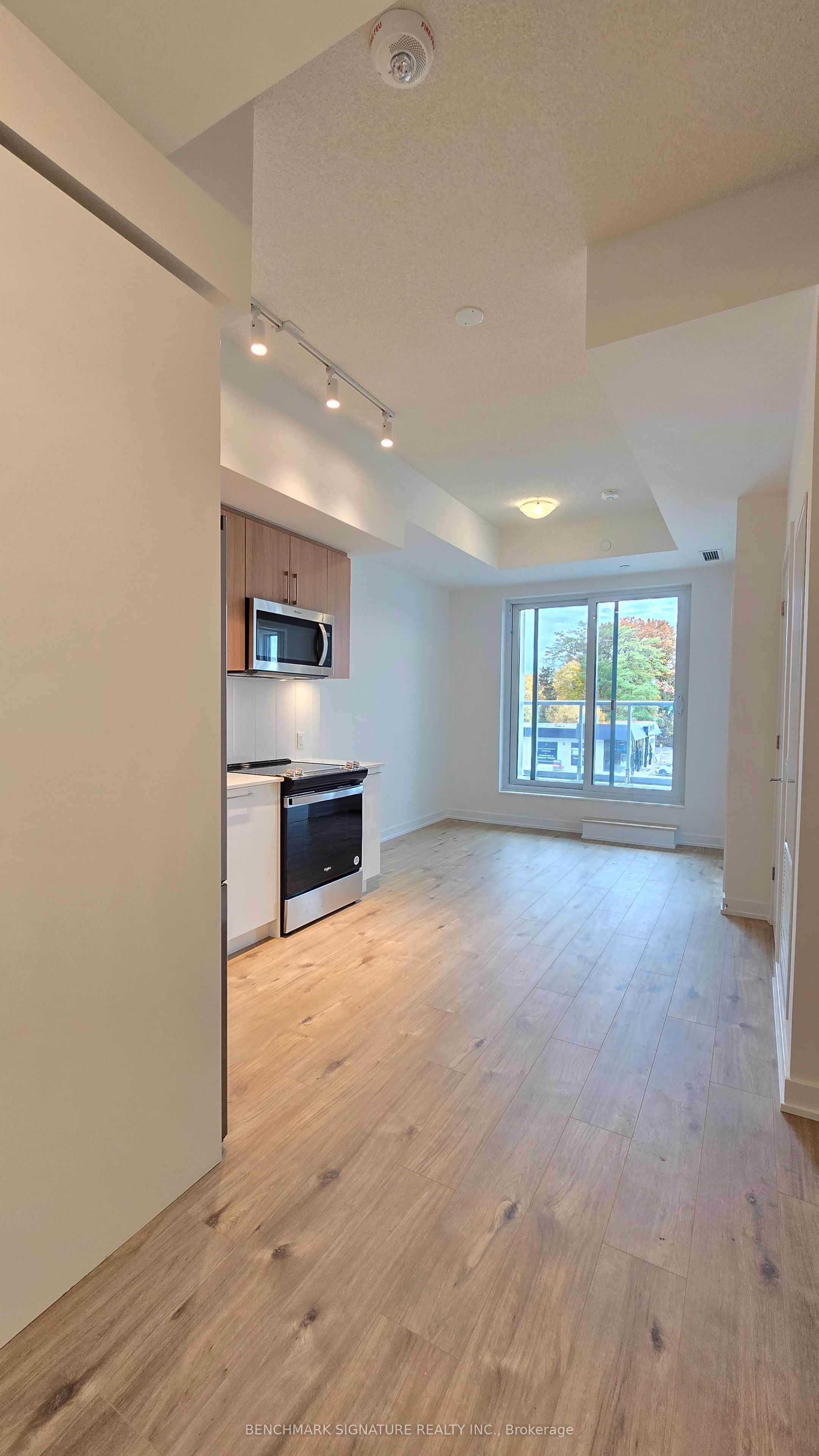 500 Plains Road E 207