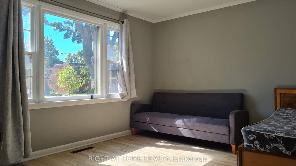 Photo of 310 Grey Street, London East, ON N6B 1G6 (MLS # X13448870)