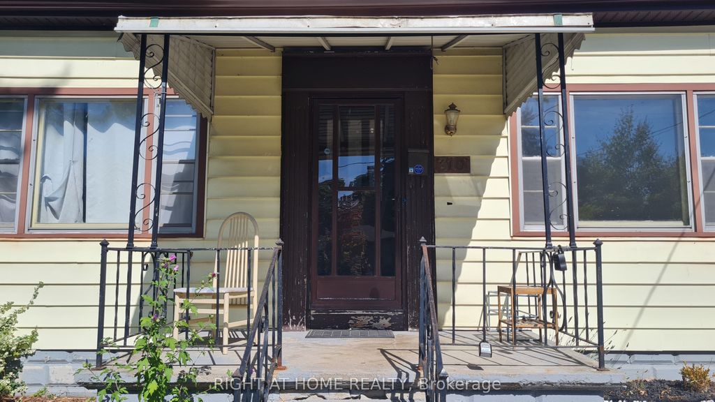 Photo of 310 Grey Street, London East, ON N6B 1G6 (MLS # X13448870)