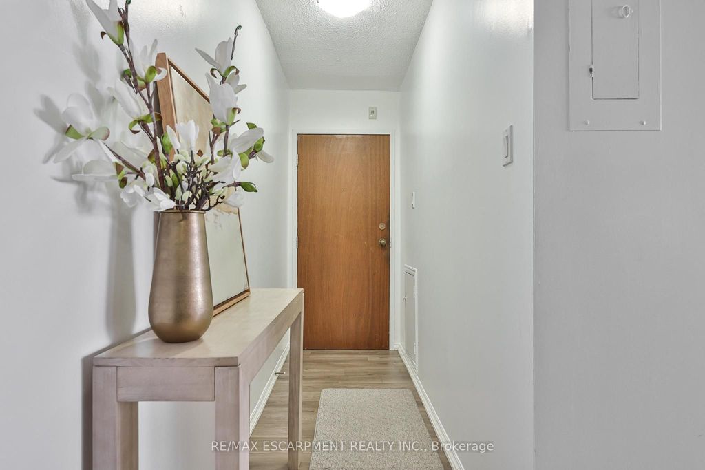 Photo of 375 King Street N #1706, Kitchener, ON N2J 4L6 (MLS # X12600570)