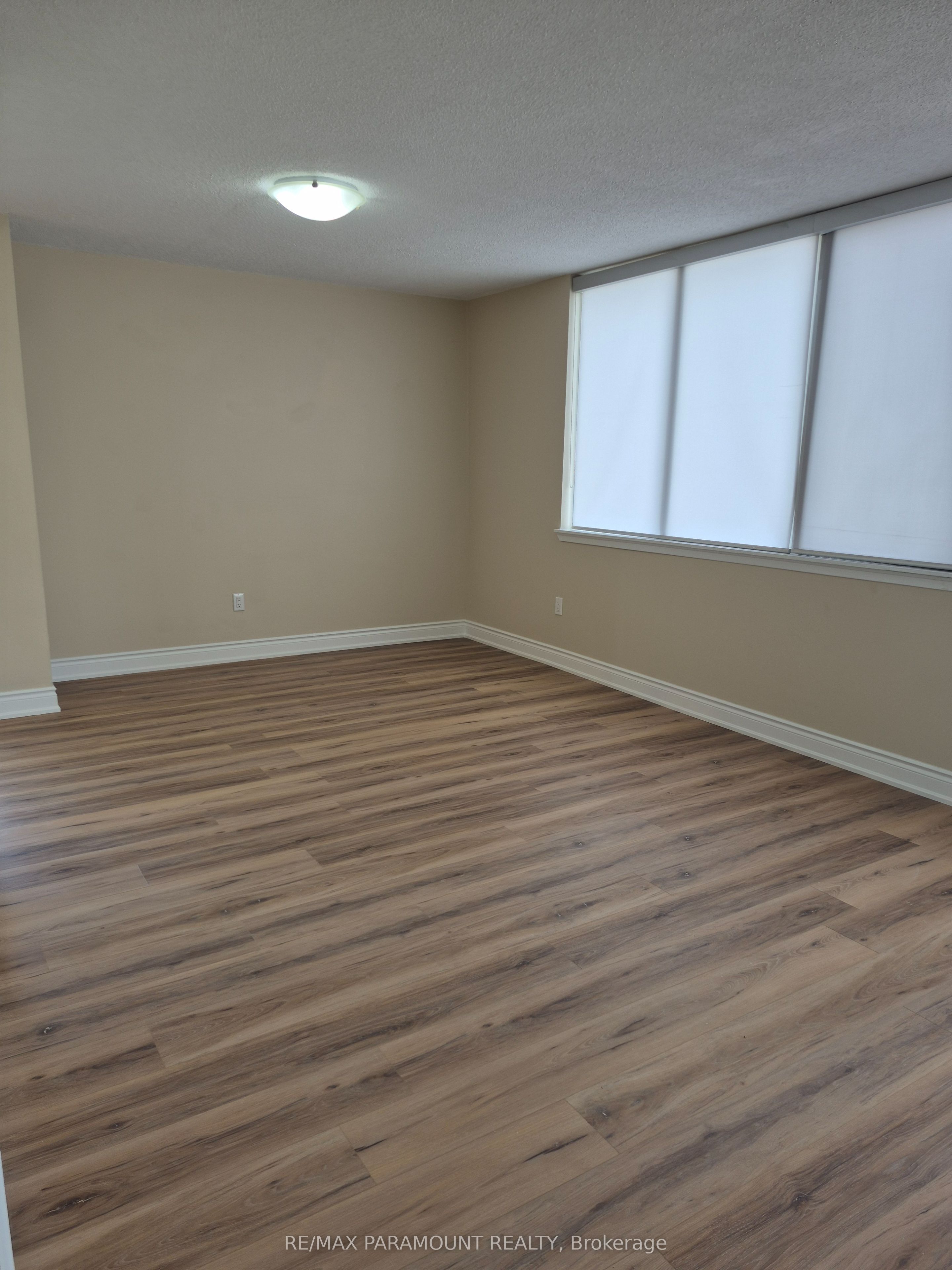 21 Markbrook Lane 911