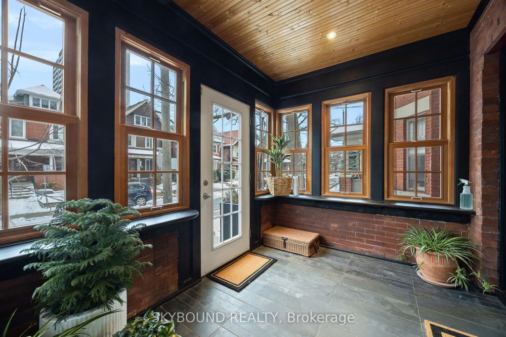 Photo of 20 Fairview Boulevard, Toronto, ON M4K 1L9 (MLS # E13142682)