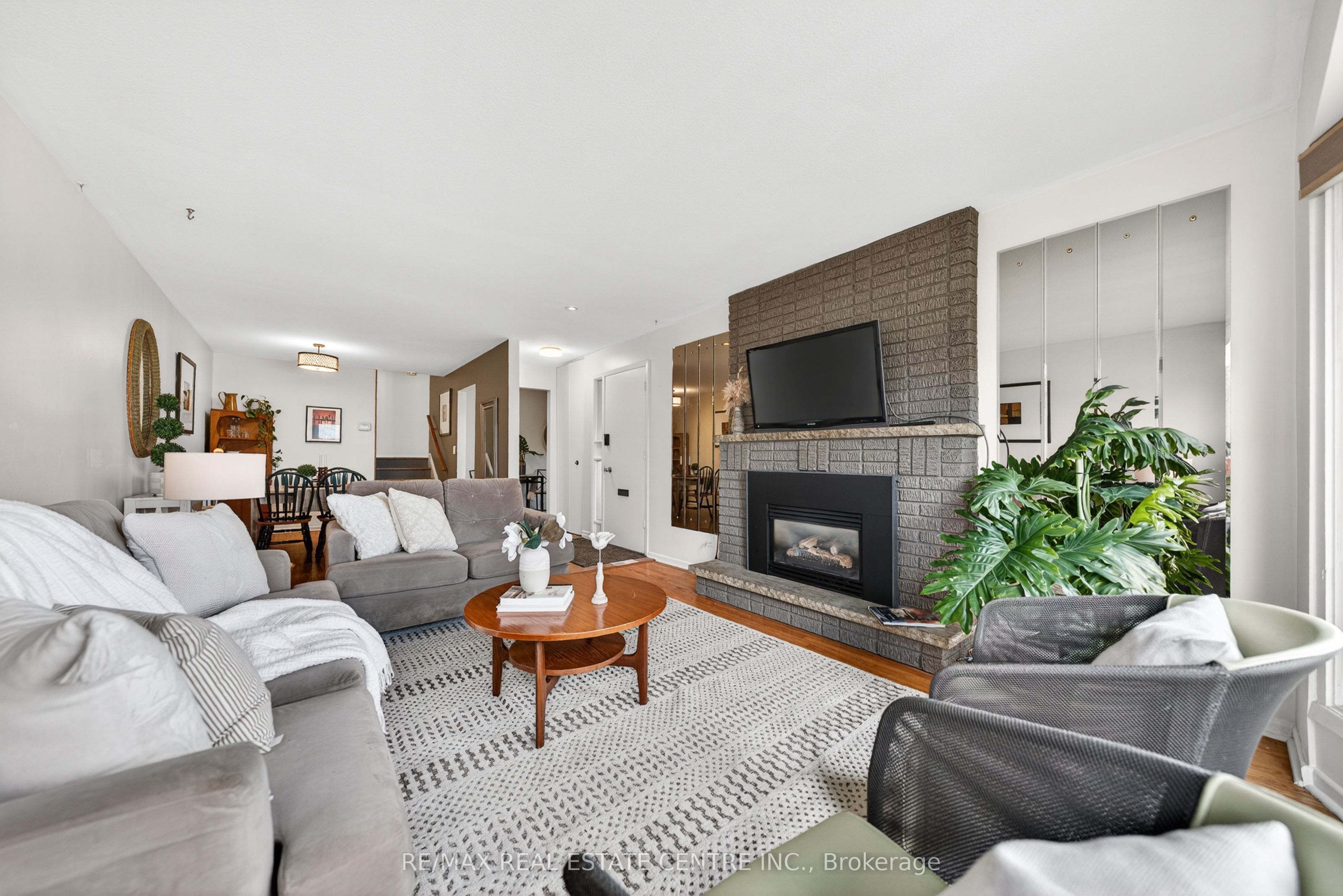 1177 Westerdam Road