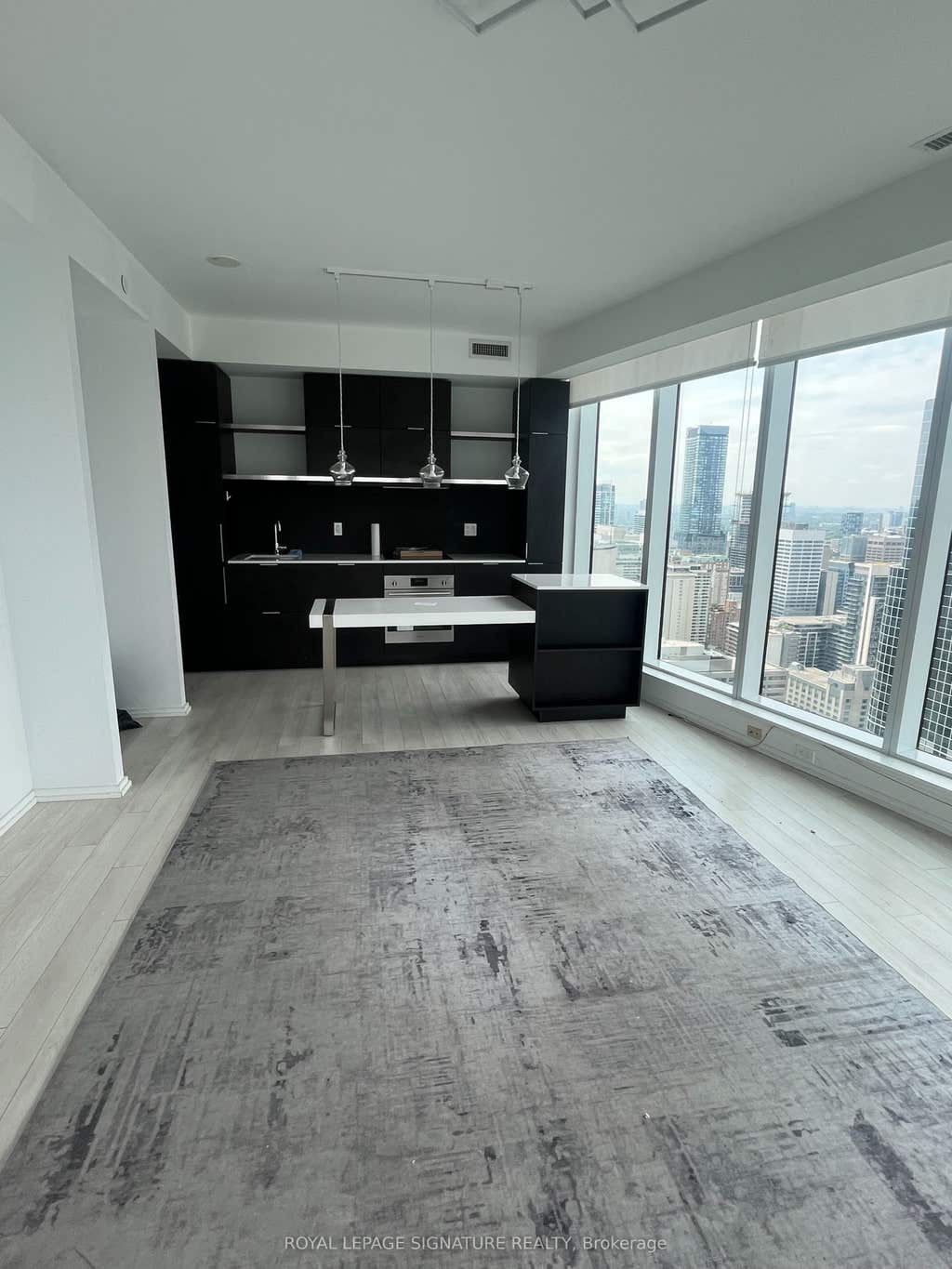 Photo of 197 Yonge Street #3802, Toronto, ON M5B 0C1 (MLS # C13542626)