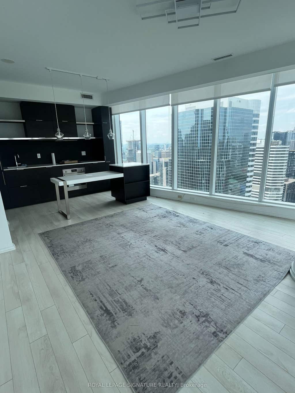 Photo of 197 Yonge Street #3802, Toronto, ON M5B 0C1 (MLS # C13542626)