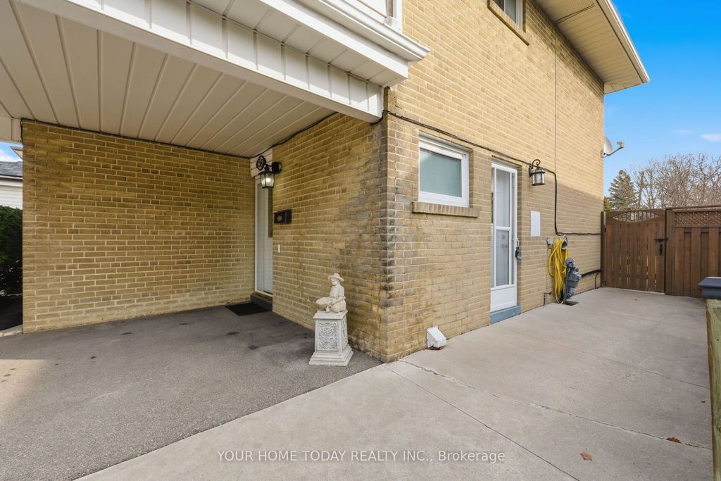 Photo of 58 Dunsany Crescent, Toronto, ON M9R 3W6 (MLS # W12923506)