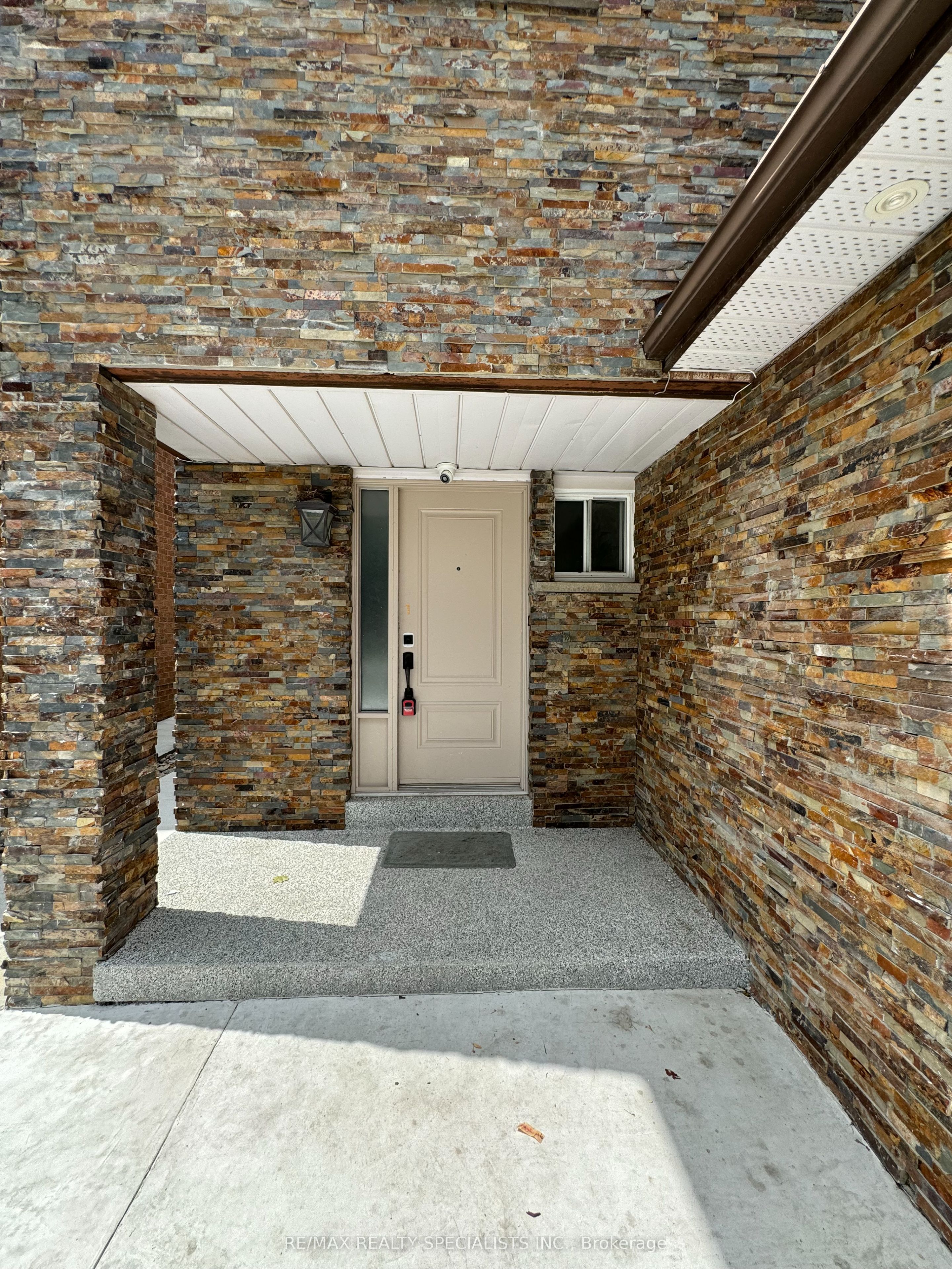 659 Roselaire Trail Unit #1