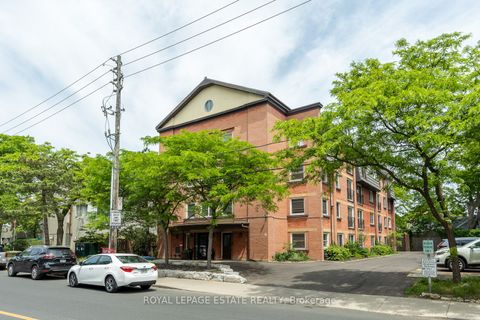 61 Main Street 106 Toronto ON M4E 2V6