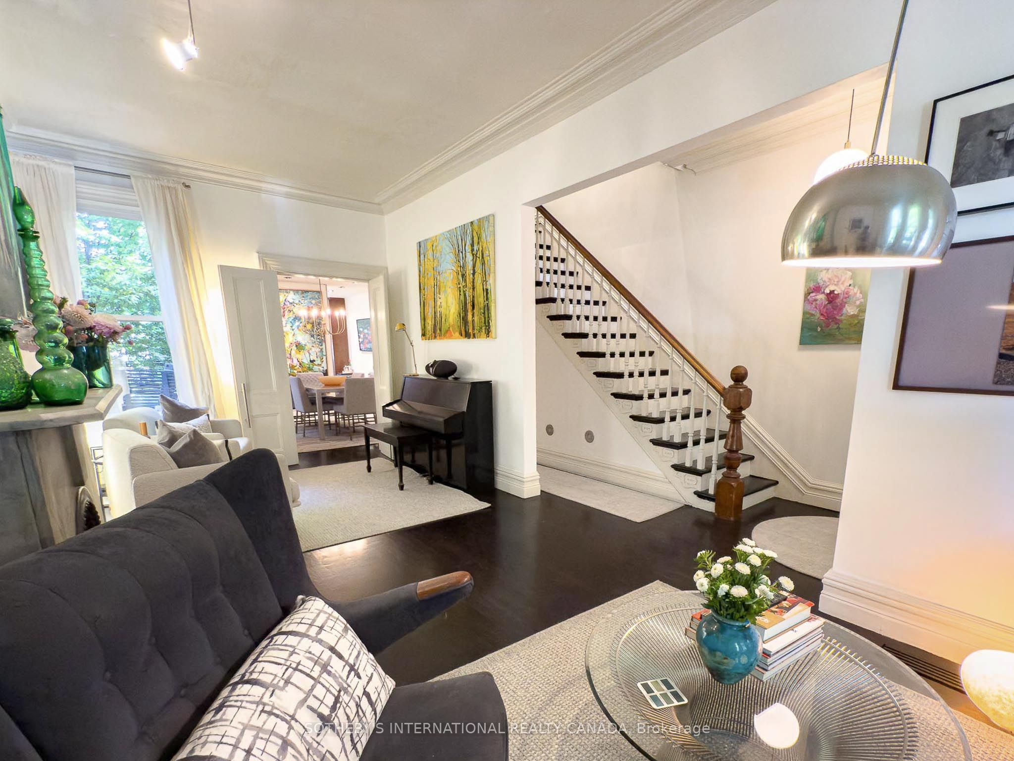 426 Sackville Street