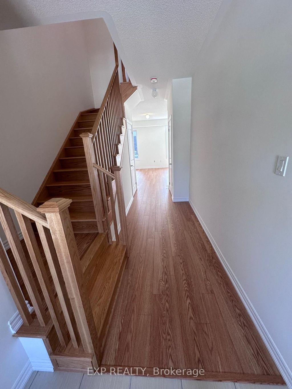 Photo of 39 Tamworth Terrace, Barrie, ON L9S 2Z8 (MLS # S12740096)