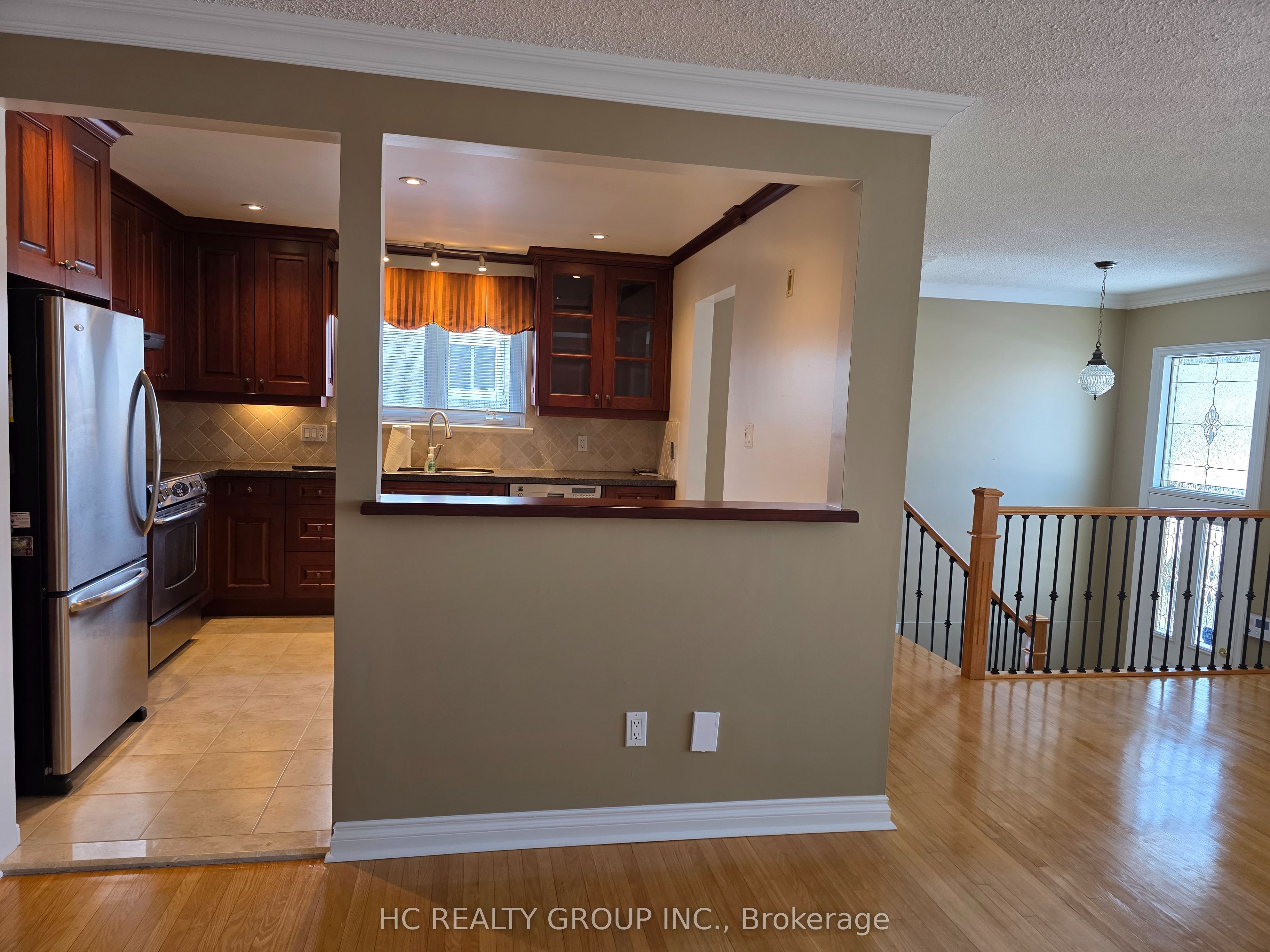 3161 Rymal Road (Main/Upper Level)