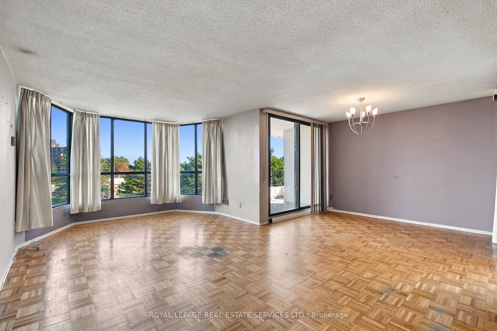 1333 Bloor Street 416