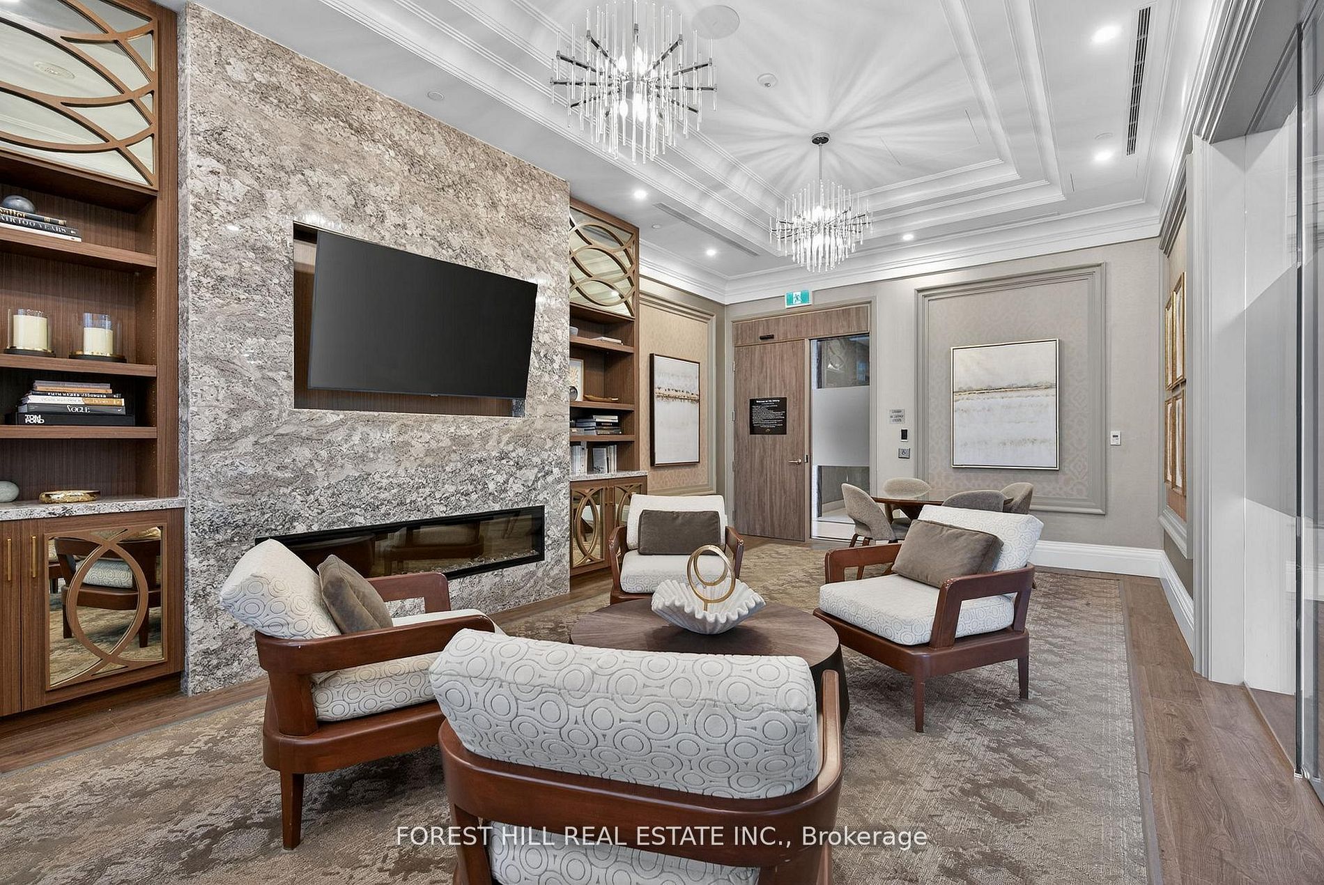 10 Gatineau Drive 208