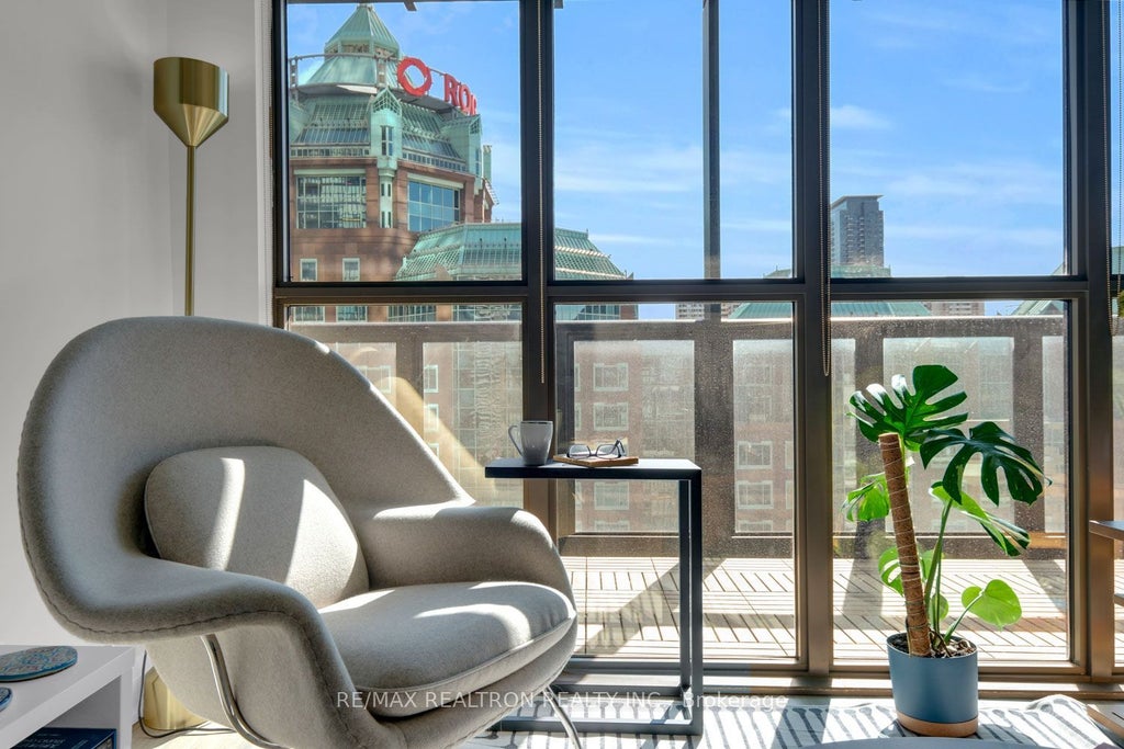 Photo of 101 Charles Street E #1311, Toronto, ON M4Y 0A9 (MLS # C13482104)