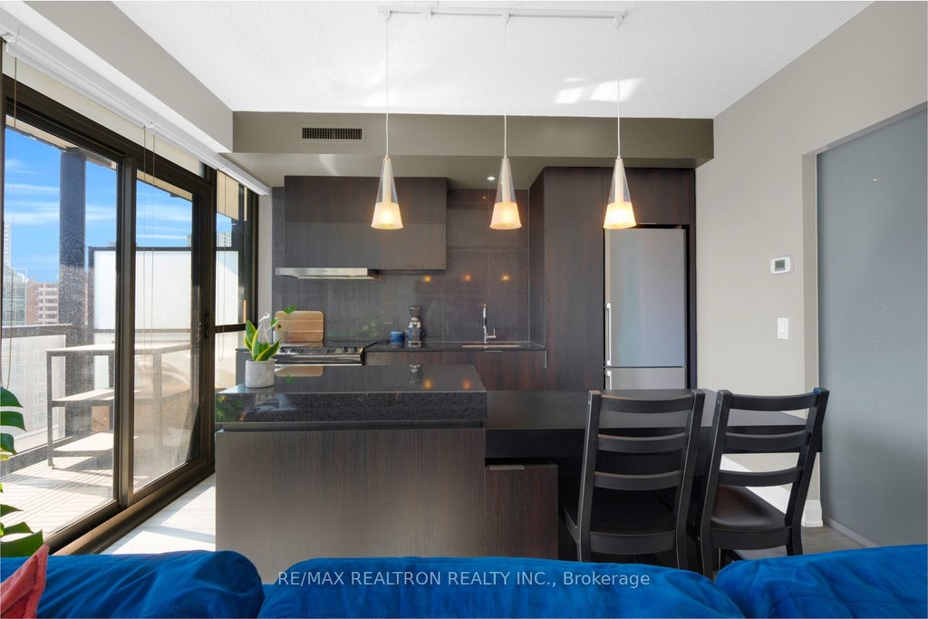 Photo of 101 Charles Street E #1311, Toronto, ON M4Y 0A9 (MLS # C13482104)