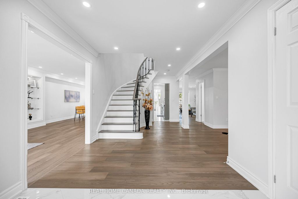 Photo of 5315 Huntingfield Drive, Mississauga, ON L5R 2G2 (MLS # W13167164)