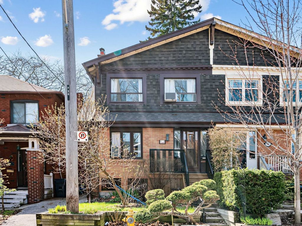 Photo of 92 Scarboro Beach Boulevard, Toronto, ON M4E 2X1 (MLS # E13050304)