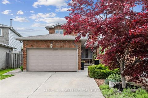 3350 Columbine Crescent Mississauga ON L5N 6A8