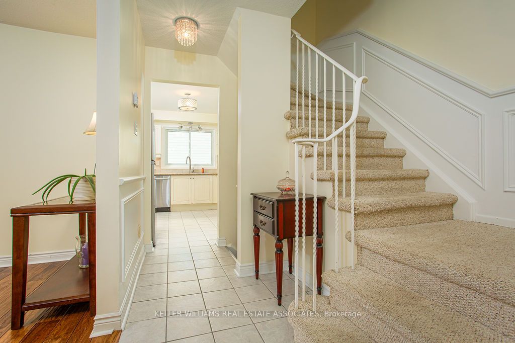 2216 Upper Middle Road 3