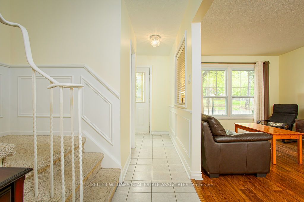 2216 Upper Middle Road 3