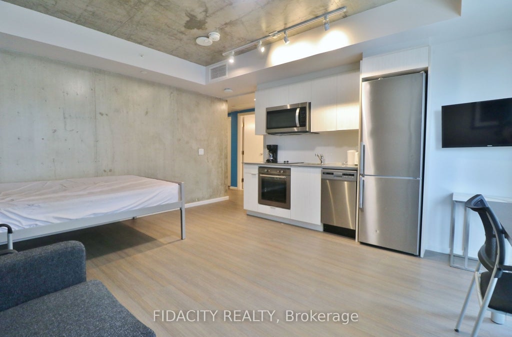 Photo of 105 Champagne Avenue S #2018, Dows Lake - Civic Hospital and Area, ON K1S 5E5 (MLS # X13684422)