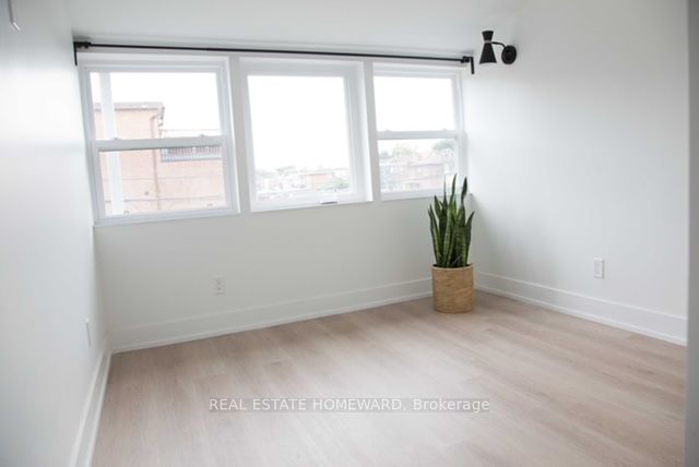 1164A Dufferin Street 2