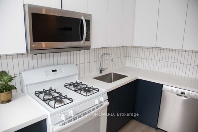 1164A Dufferin Street 2