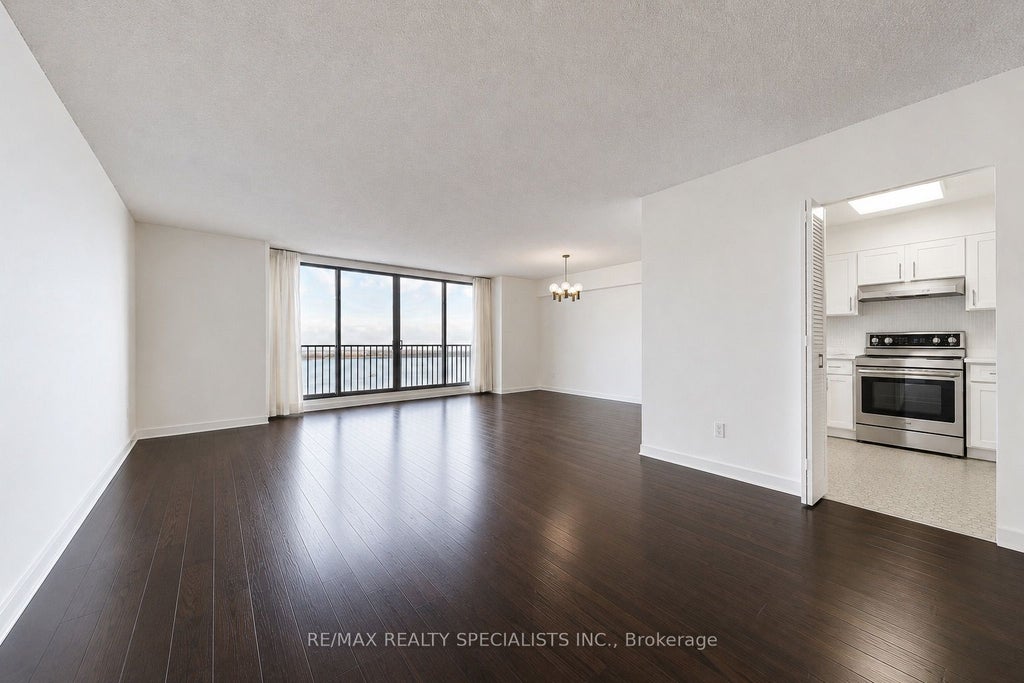 Photo of 33 Harbour Square #1207, Toronto, ON M5J 2G2 (MLS # C13794634)