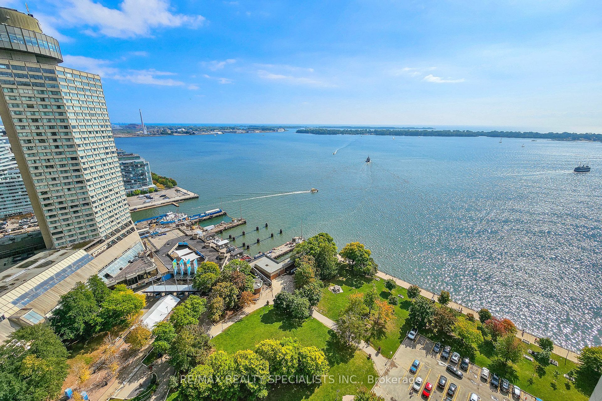 33 Harbour Square 1207