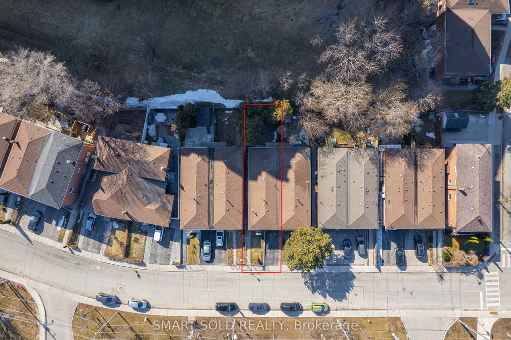 Photo of 59 Chapman Avenue, Toronto, ON M4B 1C6 (MLS # E12917664)