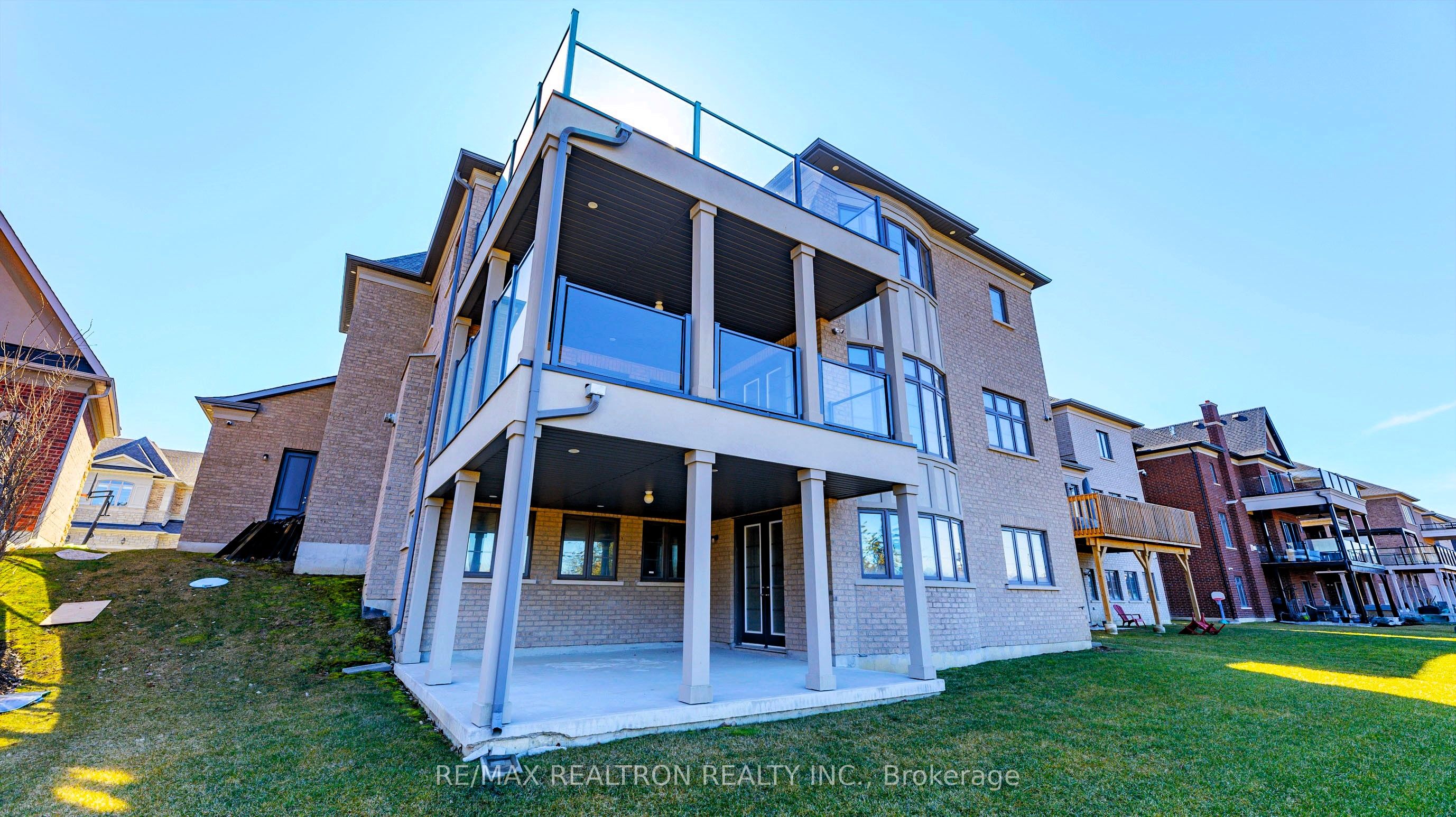52 Rolling Green Court