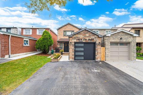 4406 Lee Drive Mississauga ON L4W 4A8