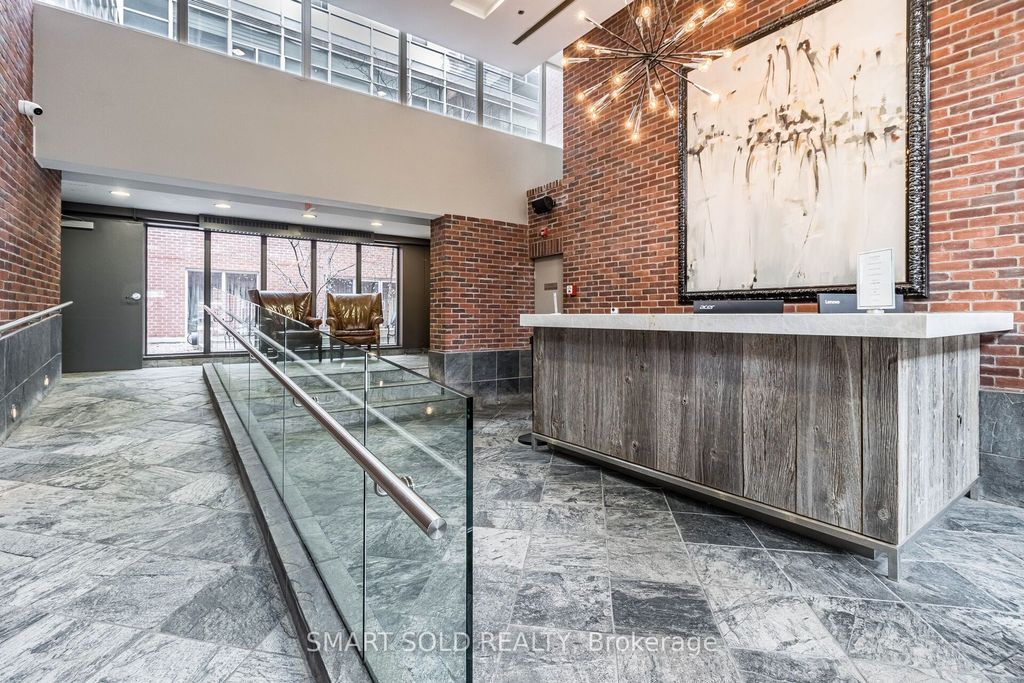 Photo of 11 St Joseph Street #1612, Toronto, ON M4Y 1J8 (MLS # C12614692)