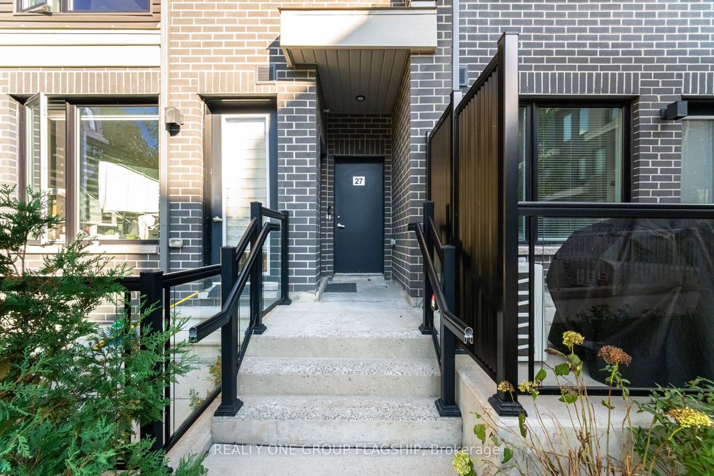 Photo of 3476 W Widdicombe Way W #27, Mississauga, ON L5L 0B8 (MLS # W12455810)