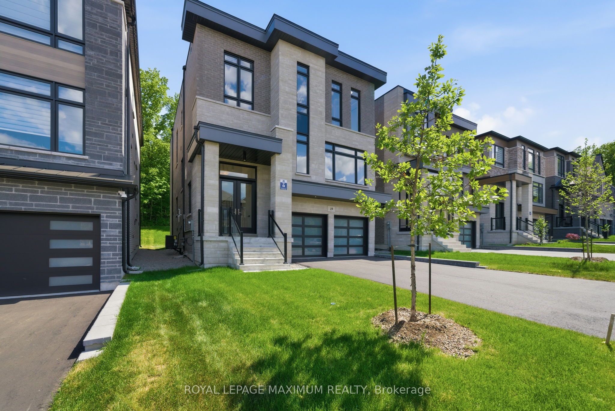 19 Donsgrove Court