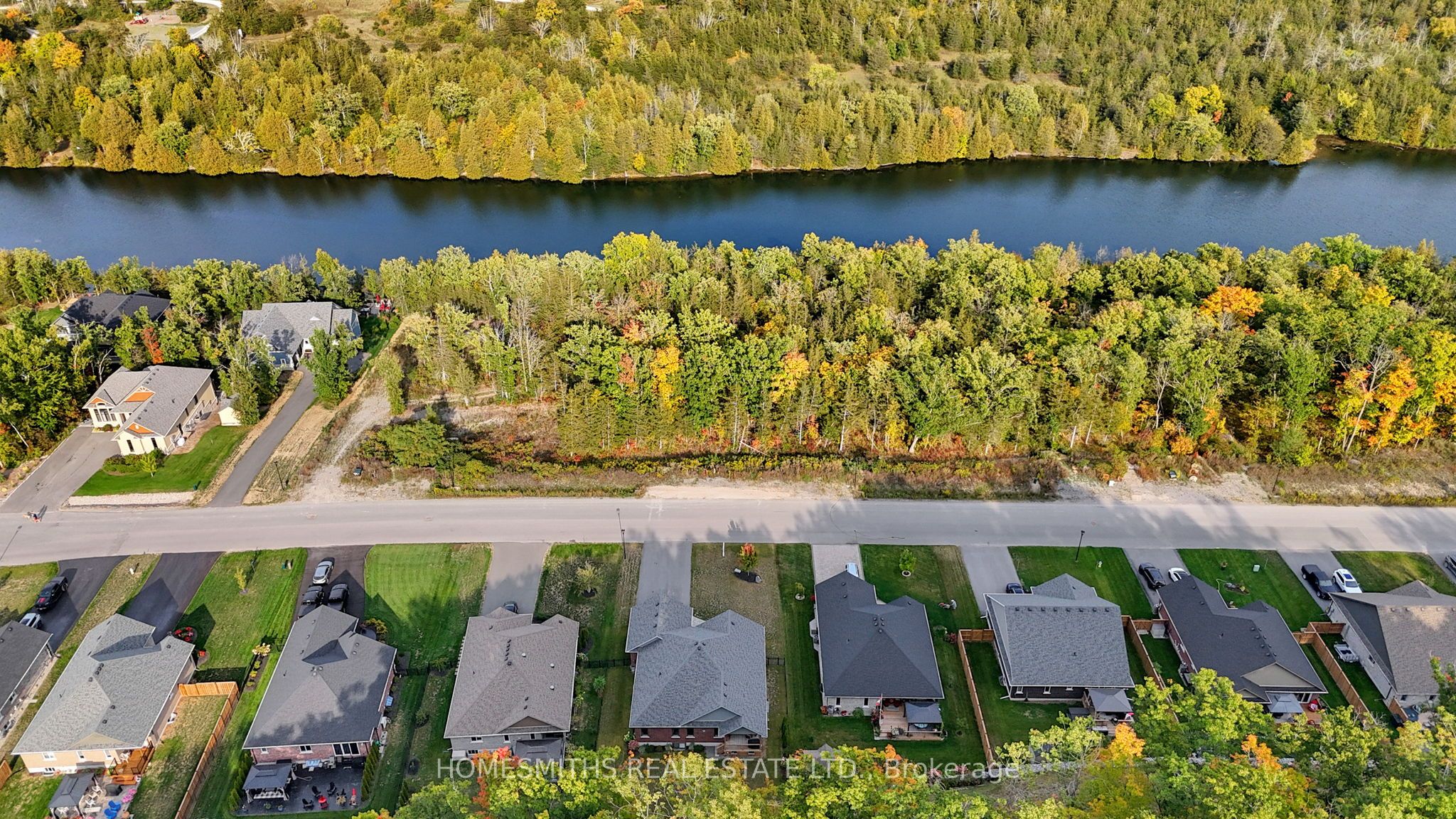 12 Riverside Trail