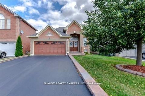 23 Bissell Drive N Brampton ON L7A 3K1