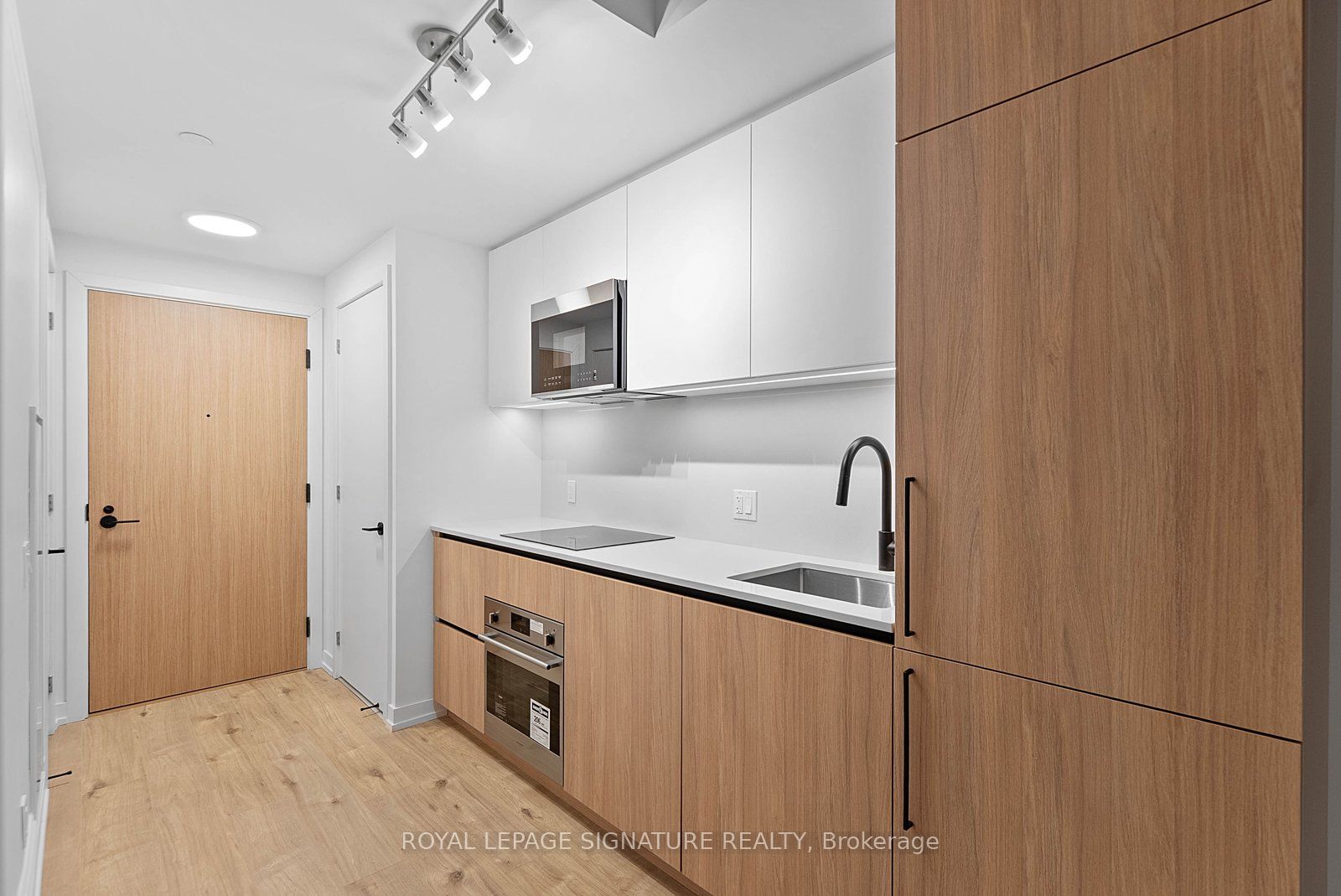 35 Parliament Street 314