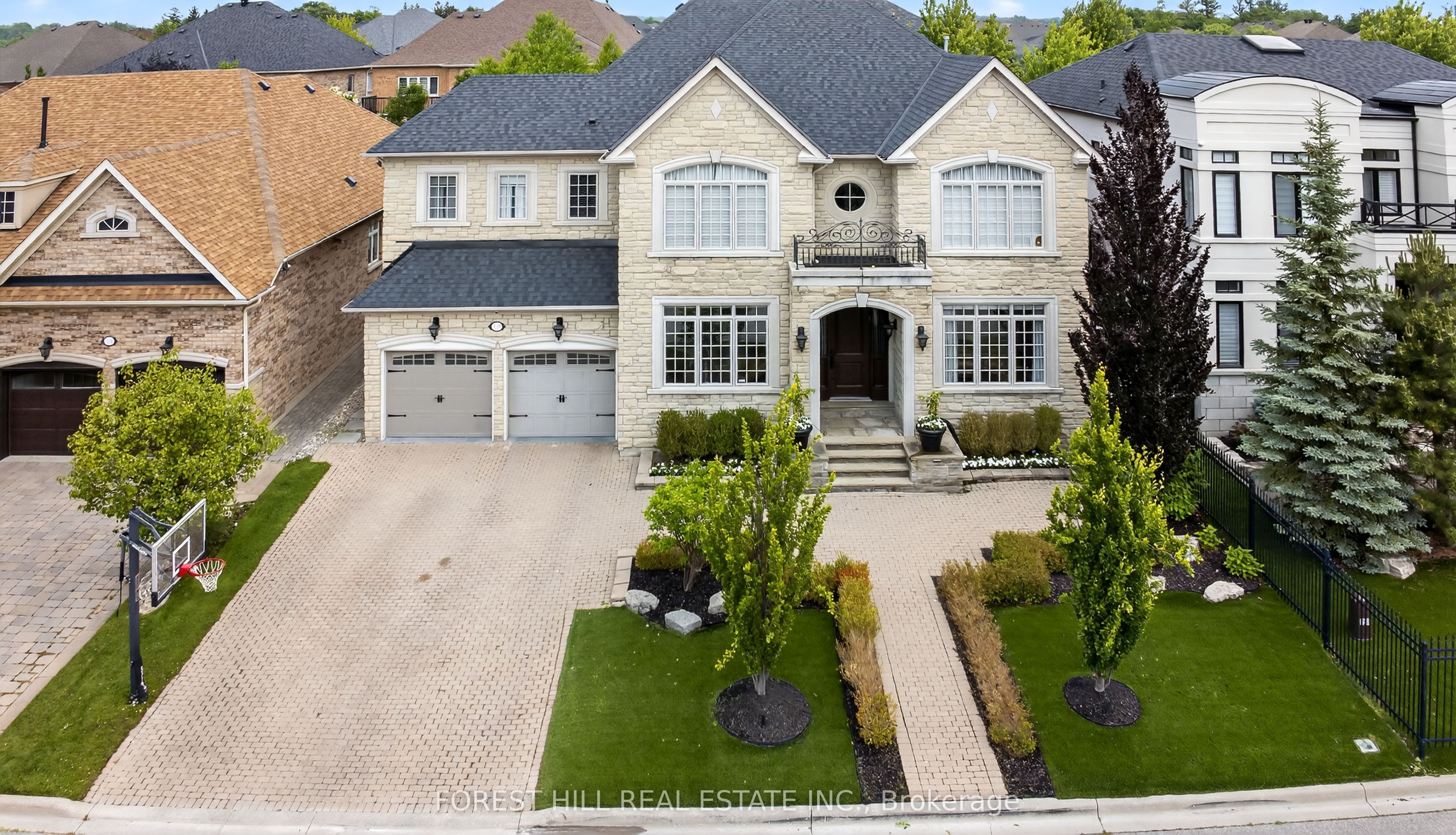 110 Cook's Mill Crescent