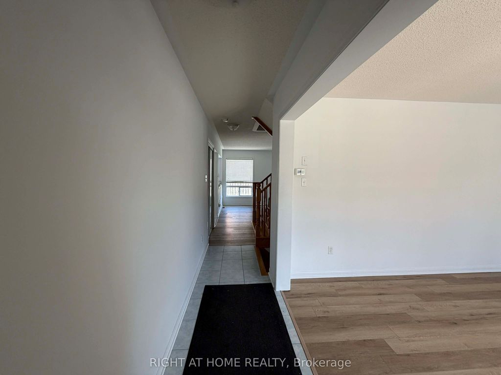 Photo of 677 Irving Terrace, Milton, ON L9T 6H6 (MLS # W13046262)