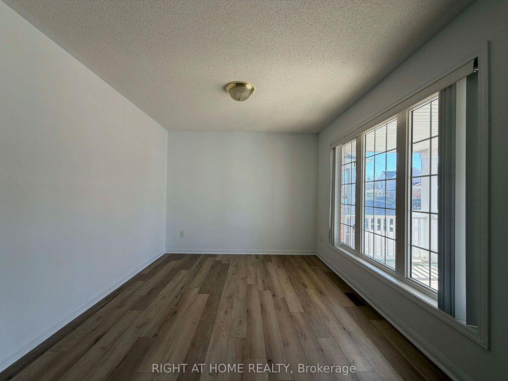 Photo of 677 Irving Terrace, Milton, ON L9T 6H6 (MLS # W13046262)