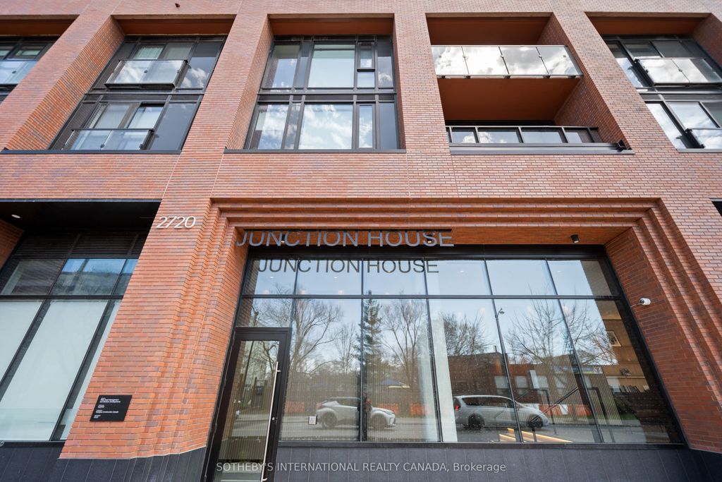 Photo of 2720 Dundas Street W #323, Toronto, ON M6P 1Y2 (MLS # W13047956)