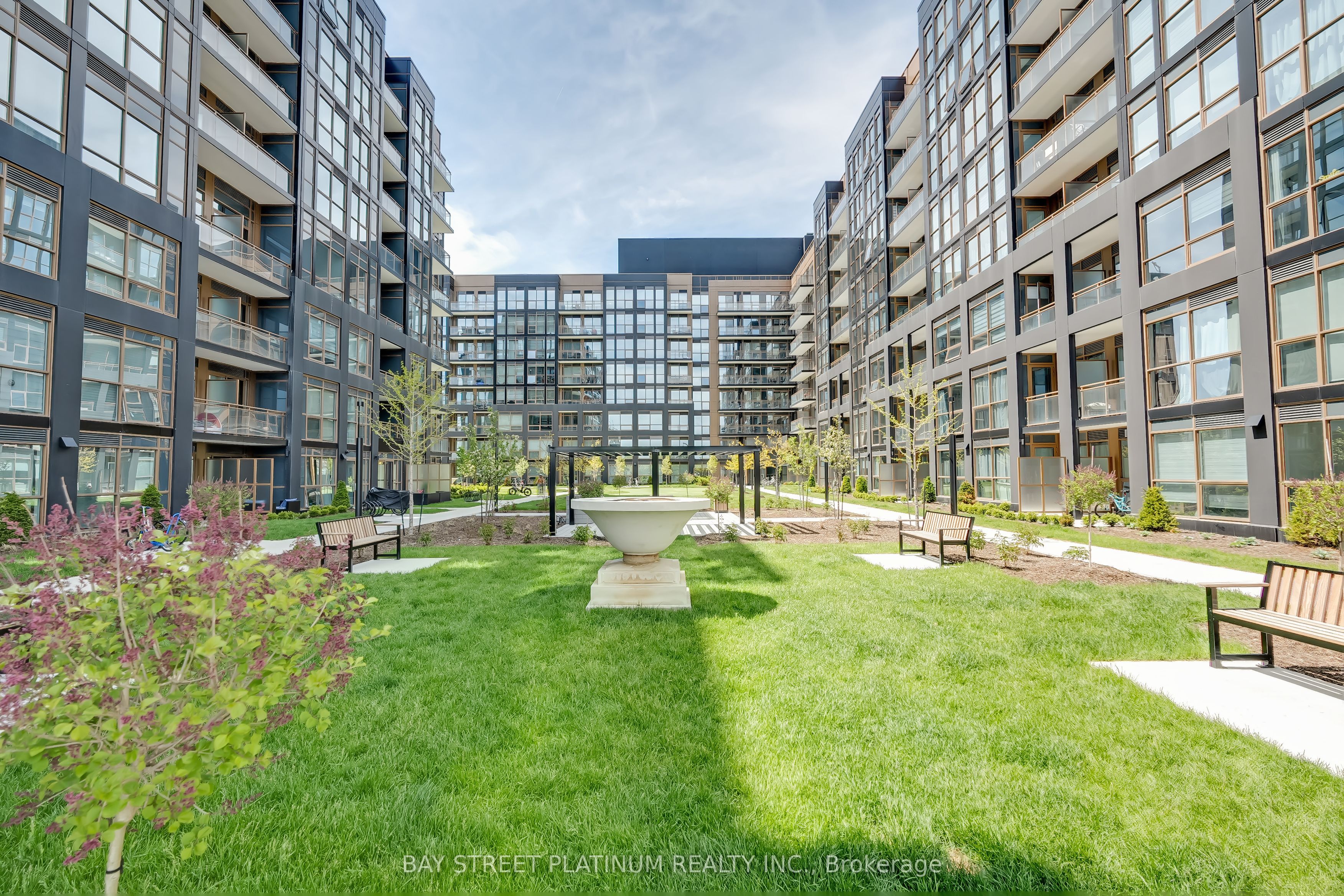 2343 Khalsa Gate 537