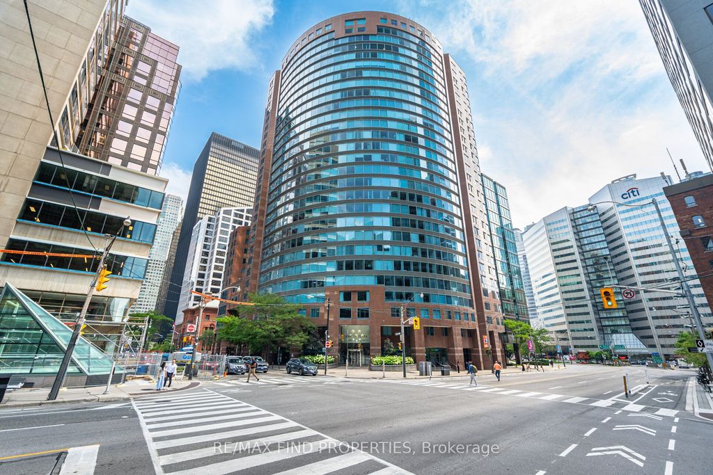 Photo of 33 University Avenue #1203, Toronto, ON M5J 2S7 (MLS # C12824456)