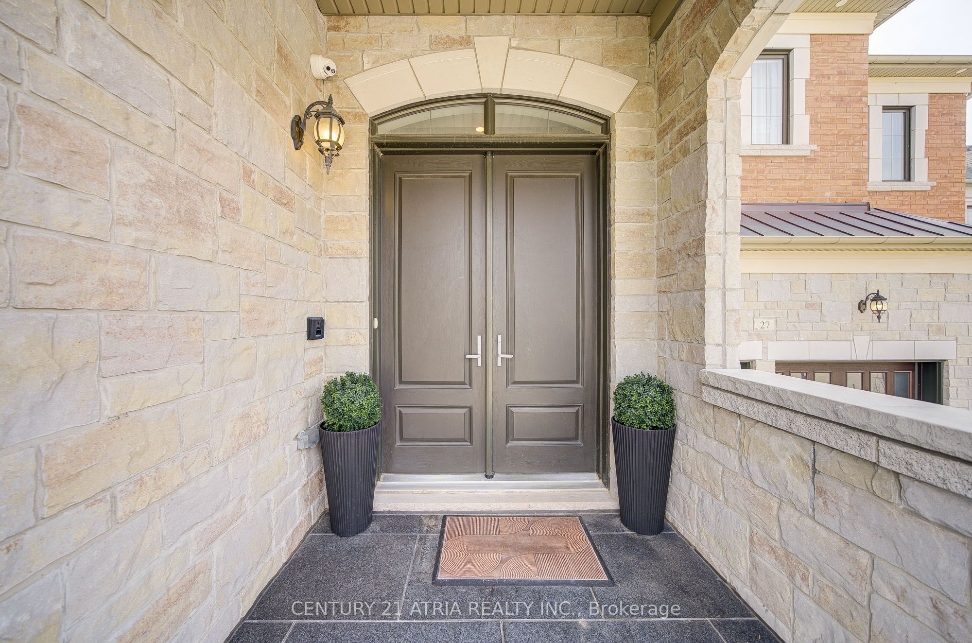 27 Little Celeste Court
