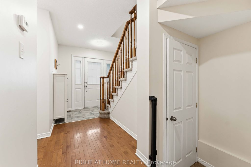 Photo of 52 Fieldberry Private, Barrhaven, ON K2J 5E8 (MLS # X12989438)