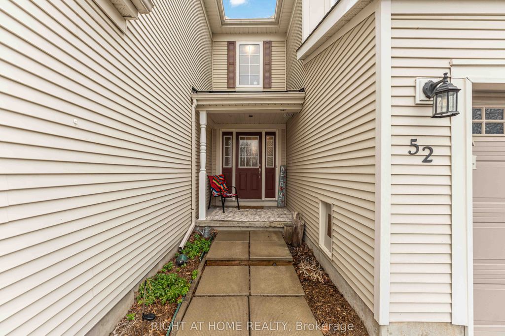 Photo of 52 Fieldberry Private, Barrhaven, ON K2J 5E8 (MLS # X12989438)