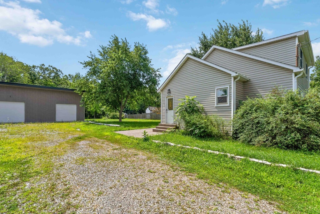 Photo of 4284 Fly Road, Lincoln, ON L0R 1G0 (MLS # X13694592)
